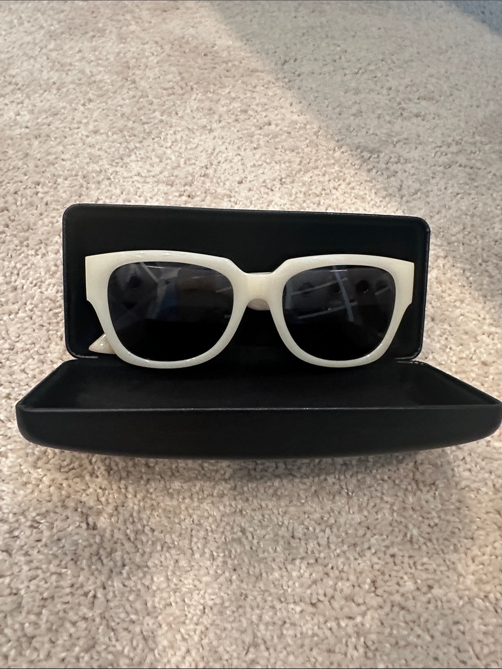 Cream Alexander McQueen Retro Square Sunglasses - Black Lenses